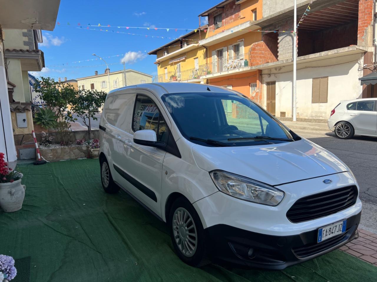 Ford Transit Courier 1.6 TDCi 95CV Van Trend