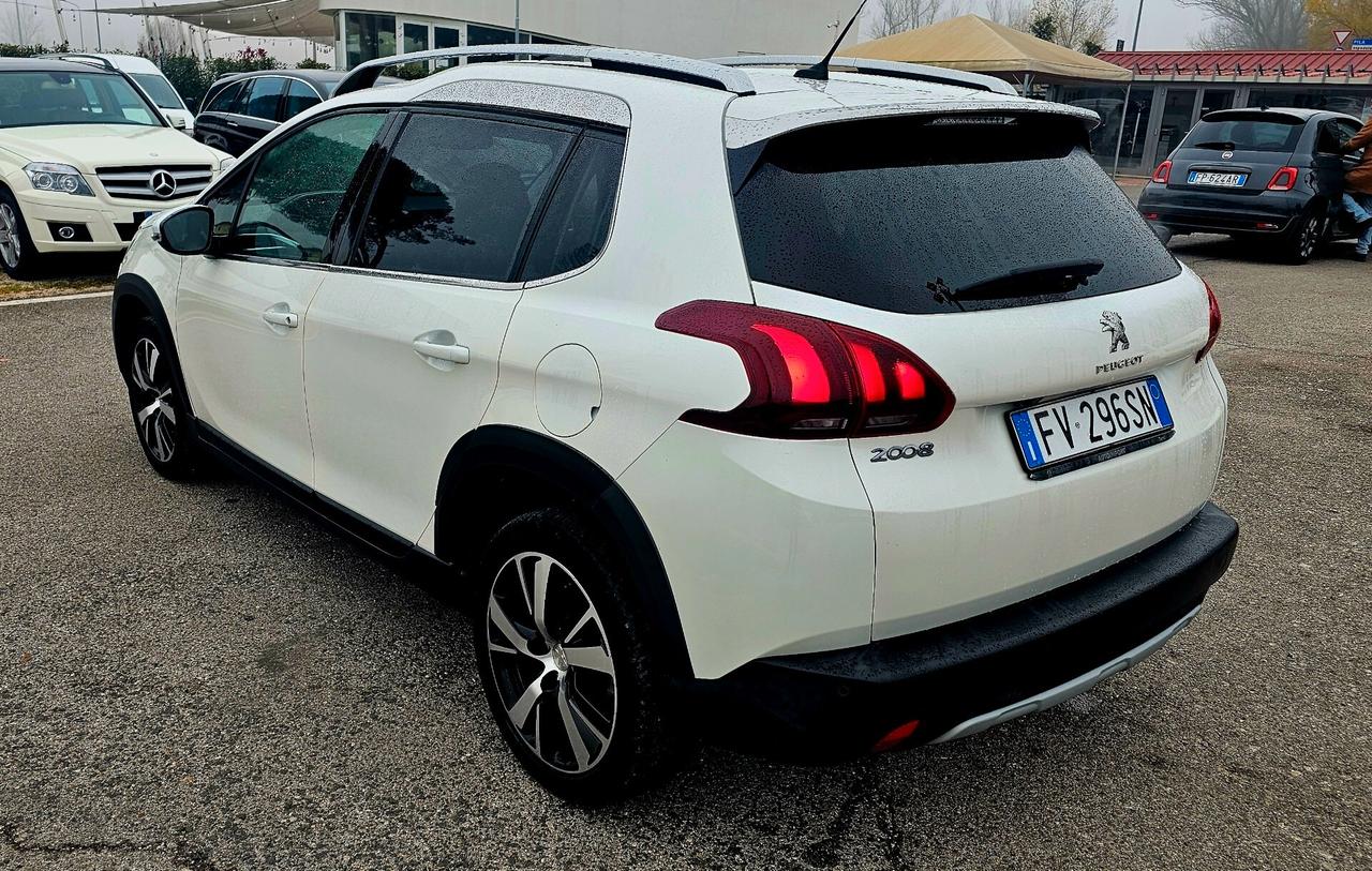 Peugeot 2008 BlueHDi 120 S&S Allure