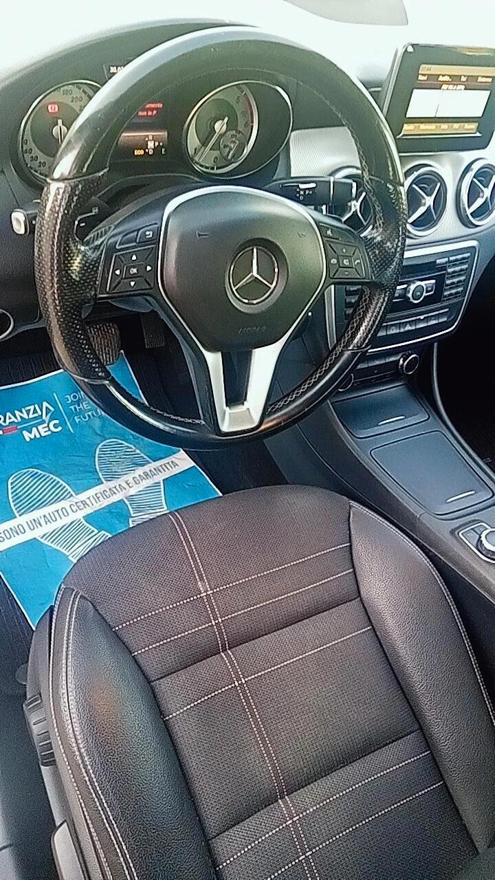 Mercedes. CLA 200 CDI Premium