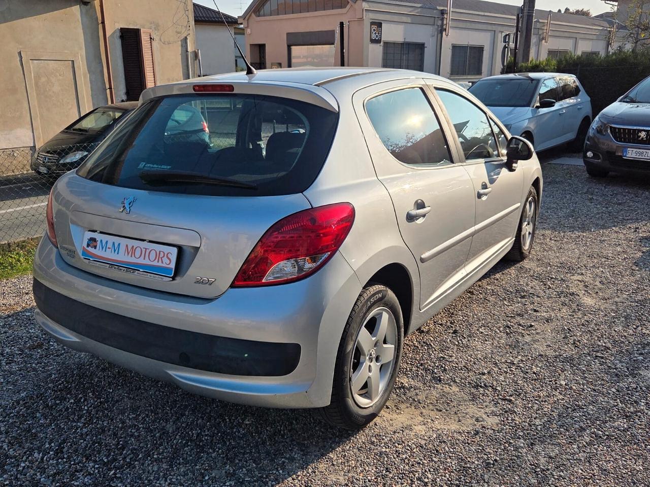 Peugeot 207 1.4 VTi 95CV 5p. XS