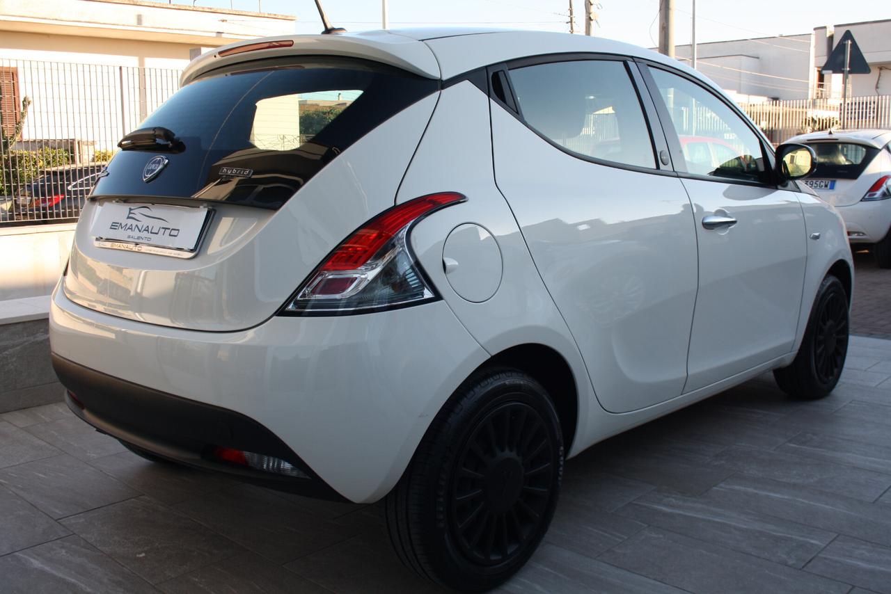 LANCIA YPSILON 1.0 HYBRID 70CV " 878KM "