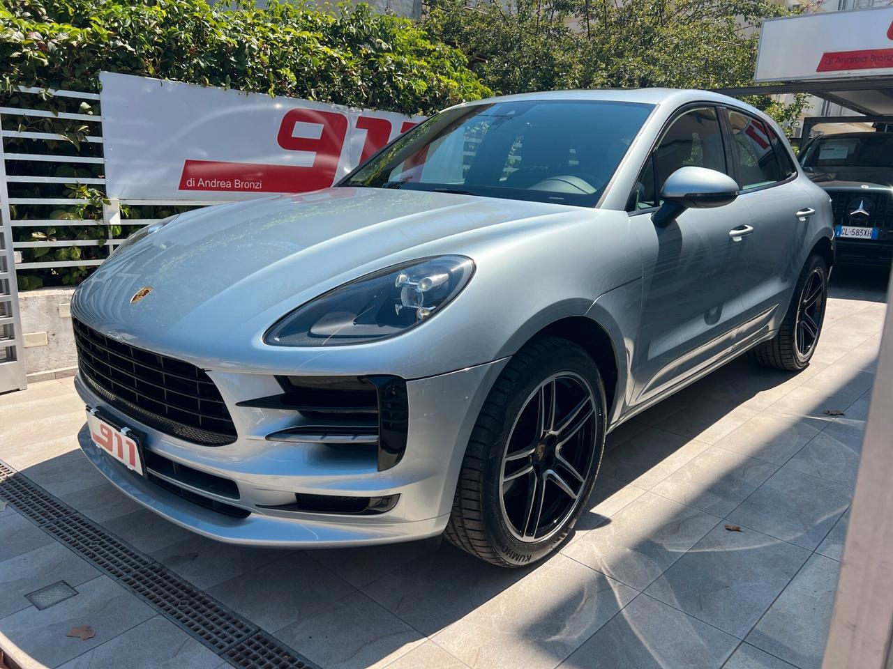 Porsche Macan 2.0 245cv Tetto PASM 111 Controlli Porsche Service Porsche