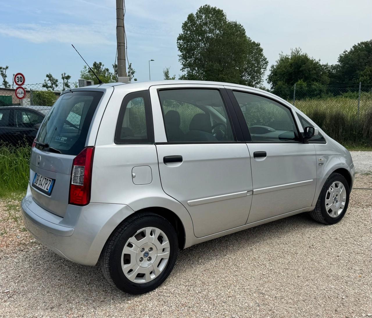 Fiat Idea 1.2 16V BlackLabel Neopatentati