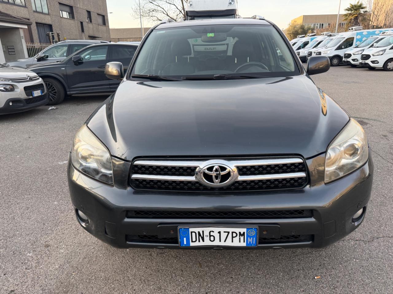 TOYOTA RAV4 2.2 177CV 4X4 PELLE GANCIO TRAINO