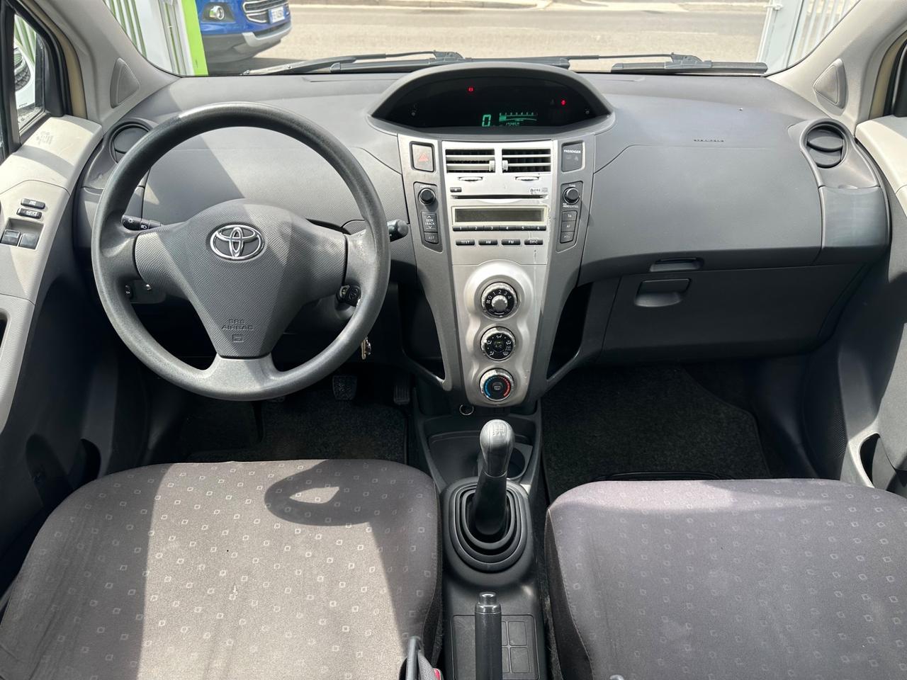 Toyota Yaris 1.0 5 porte Sol 2006