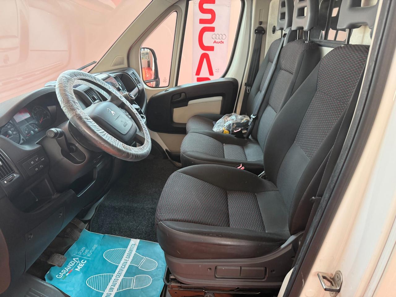Peugeot Boxer 330 2.0 BlueHDi/110CV
