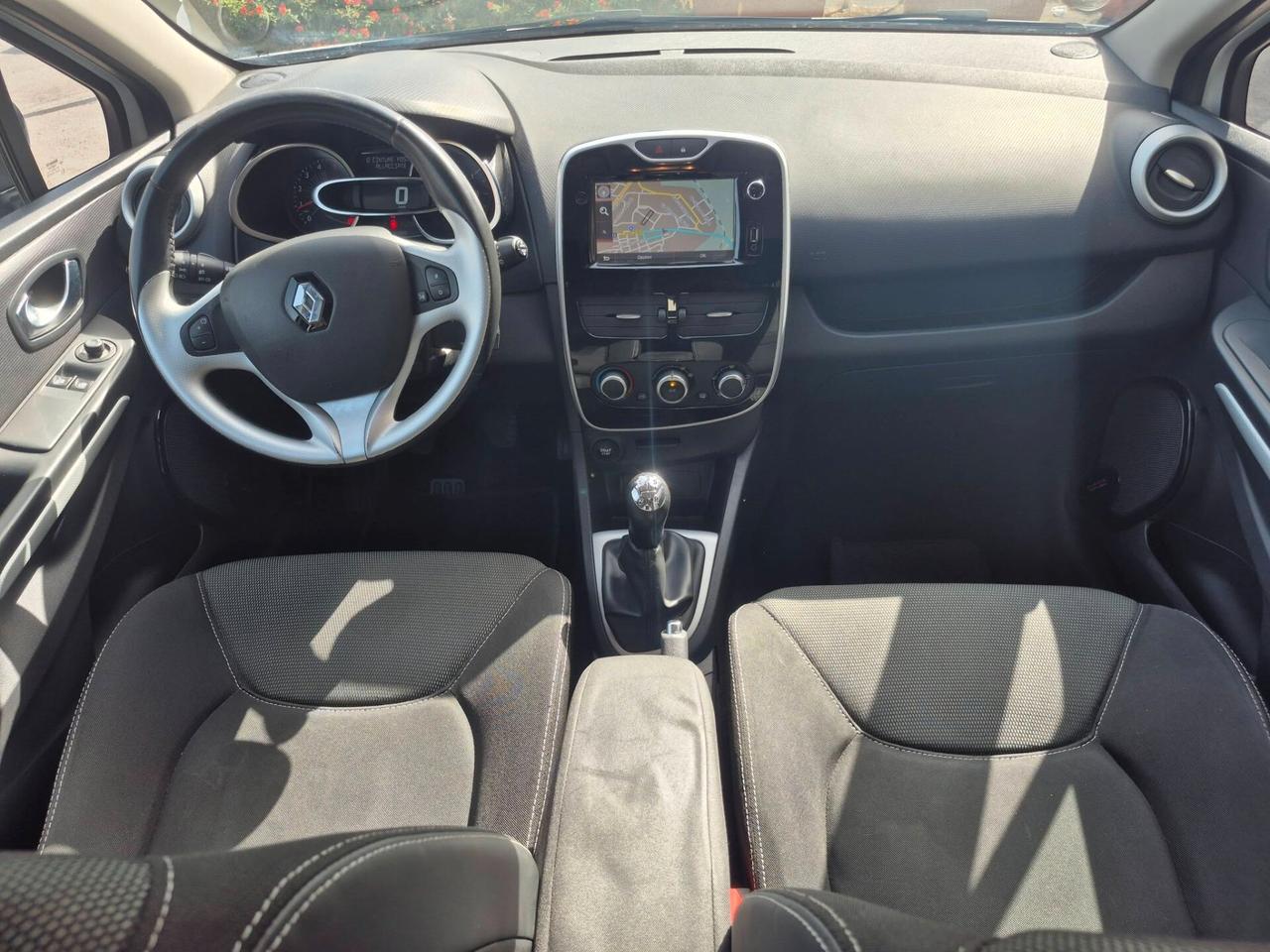 Renault Clio dCi 8V 75 CV Start&Stop 5 porte Energy Duel