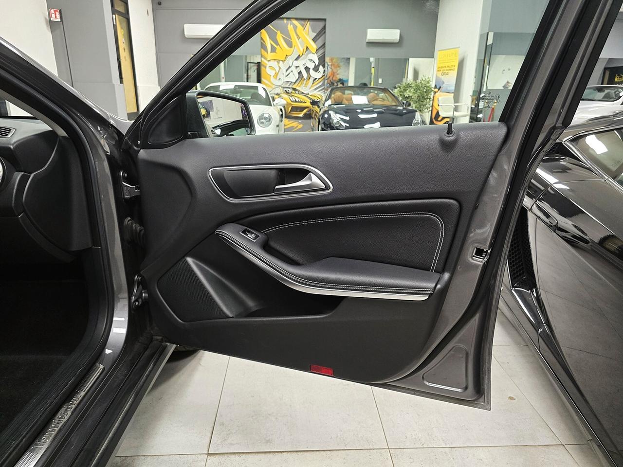 Mercedes-benz GLA 180 GLA-X156 D (cdi) SPORT_GARANZIA 12 MESI_SERVICE+FATTURE MERCEDES UFFICIALI_CINGHIA DISTRIBUZIONE SOS