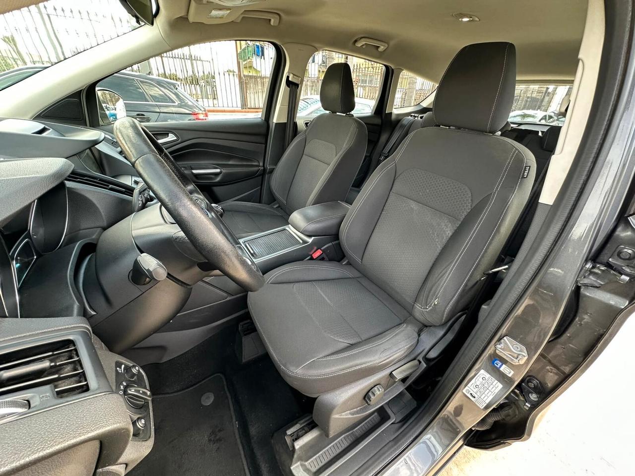 Ford Kuga 1.5 TDCI 120 CV S&S 2WD Titanium