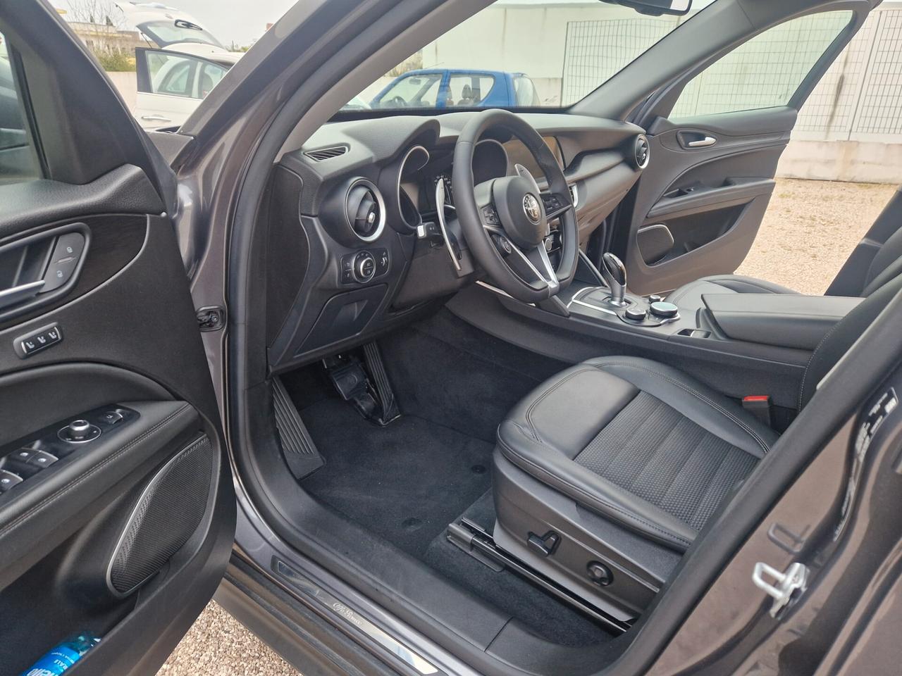 Alfa Romeo Stelvio 2.2 Turbodiesel 210 CV AT8 Q4 Veloce