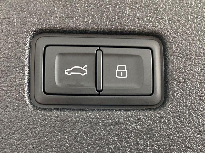 Audi Q8 Q8 50 TDI quattro tiptronic S line - IVA Esposta