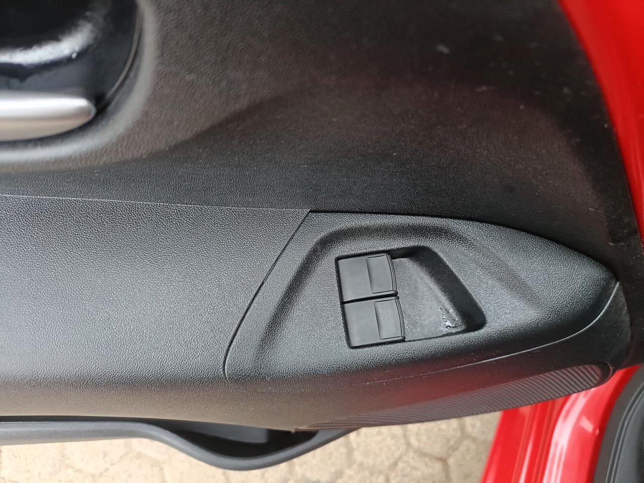Toyota Aygo Connect 1.0 VVT-i 72 CV 5 porte x-play