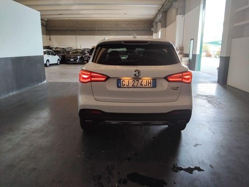 MG EHS Plug-in Hybrid Exclusive