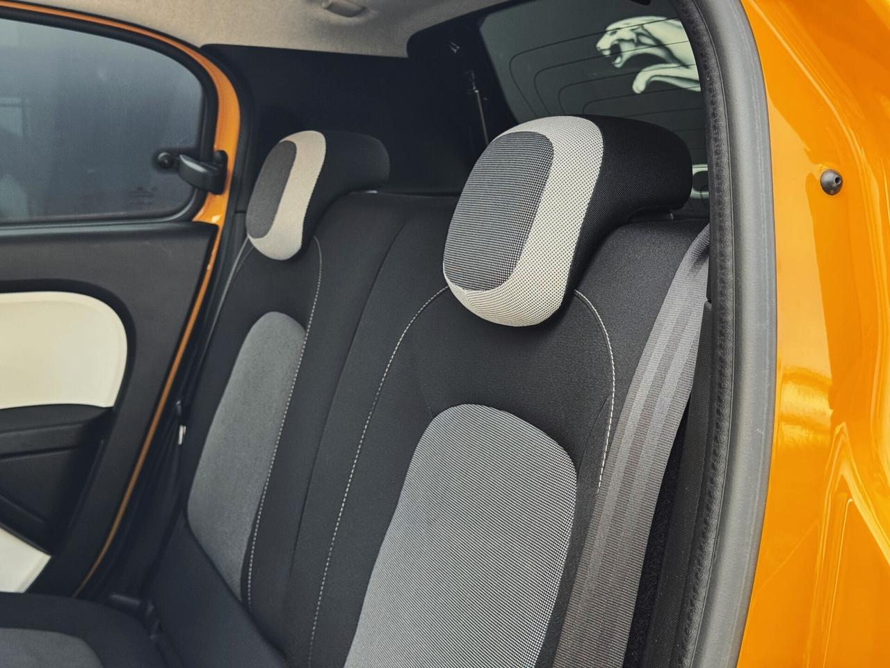 Renault Twingo 1.0 SCE Intens 73CV CAR PLAY