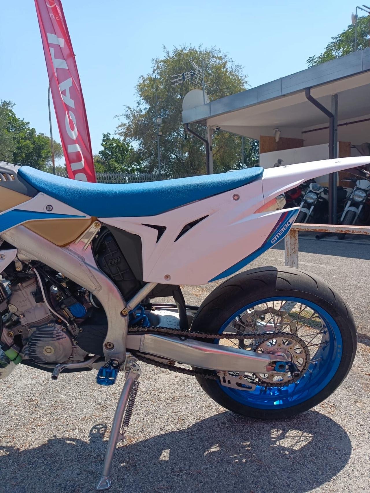 Tm SMR 300 ES Fi 2T