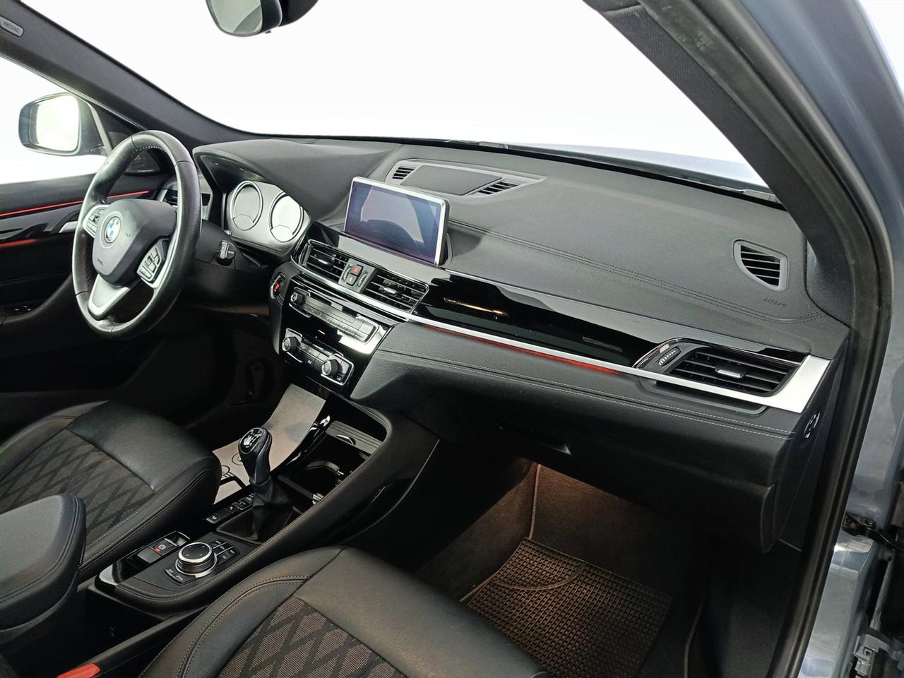 BMW X1 F48 2019 - X1 xdrive18d xLine