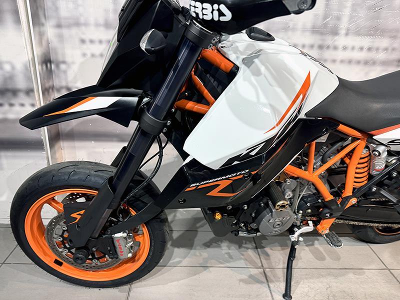 KTM 990 Supermoto
