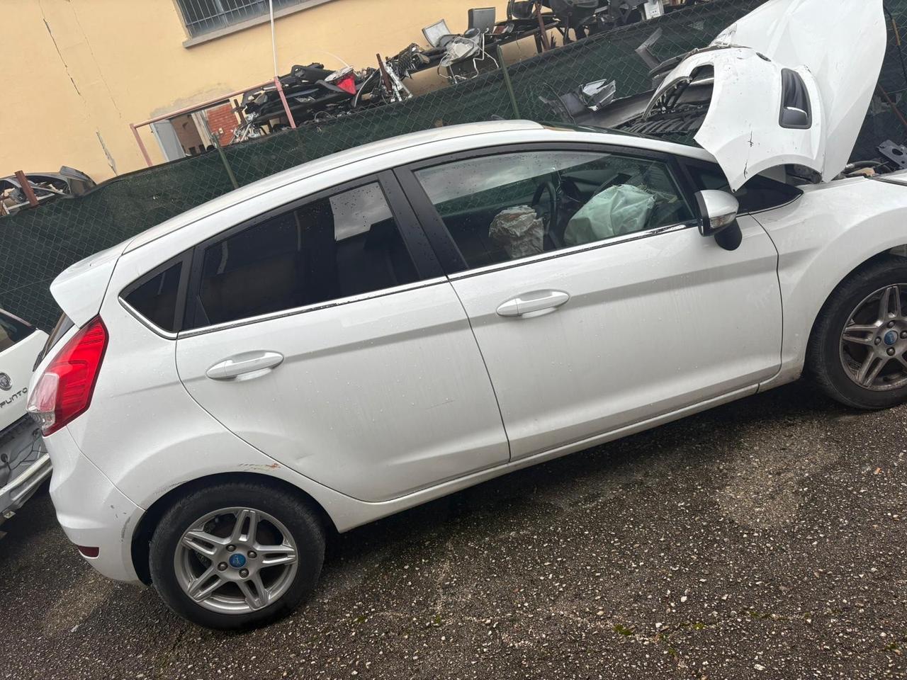 Ford Fiesta 1.4 5 porte Bz.- GPL