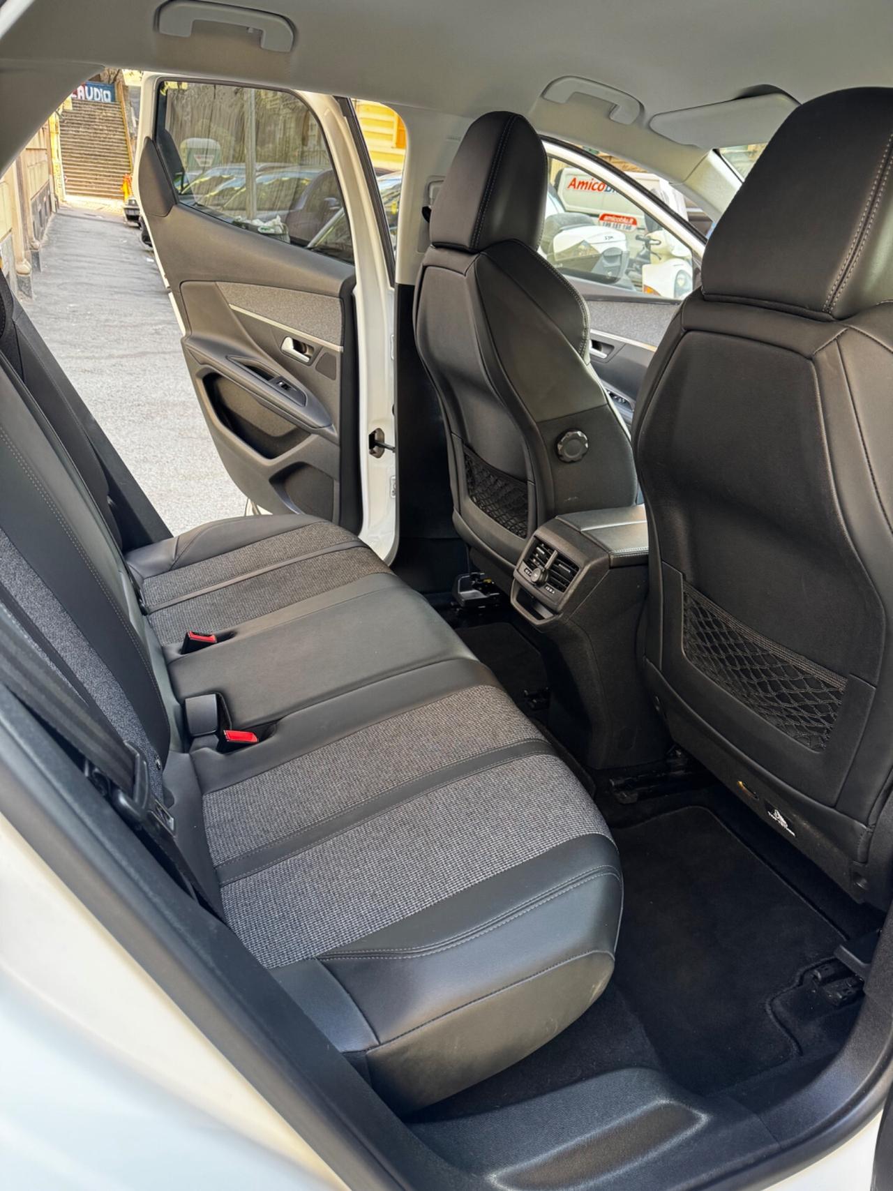 Peugeot 3008 BlueHDi 130CV ALLURE AUTOMATICA PARI AL NUOVO GARANTITA 12M