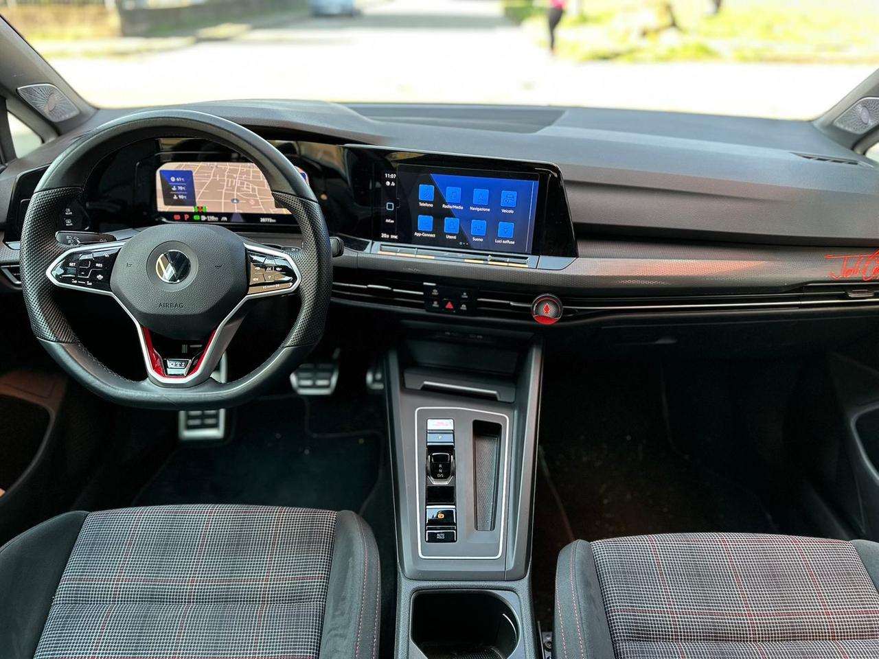 Volkswagen Golf 2.0 TSI GTI