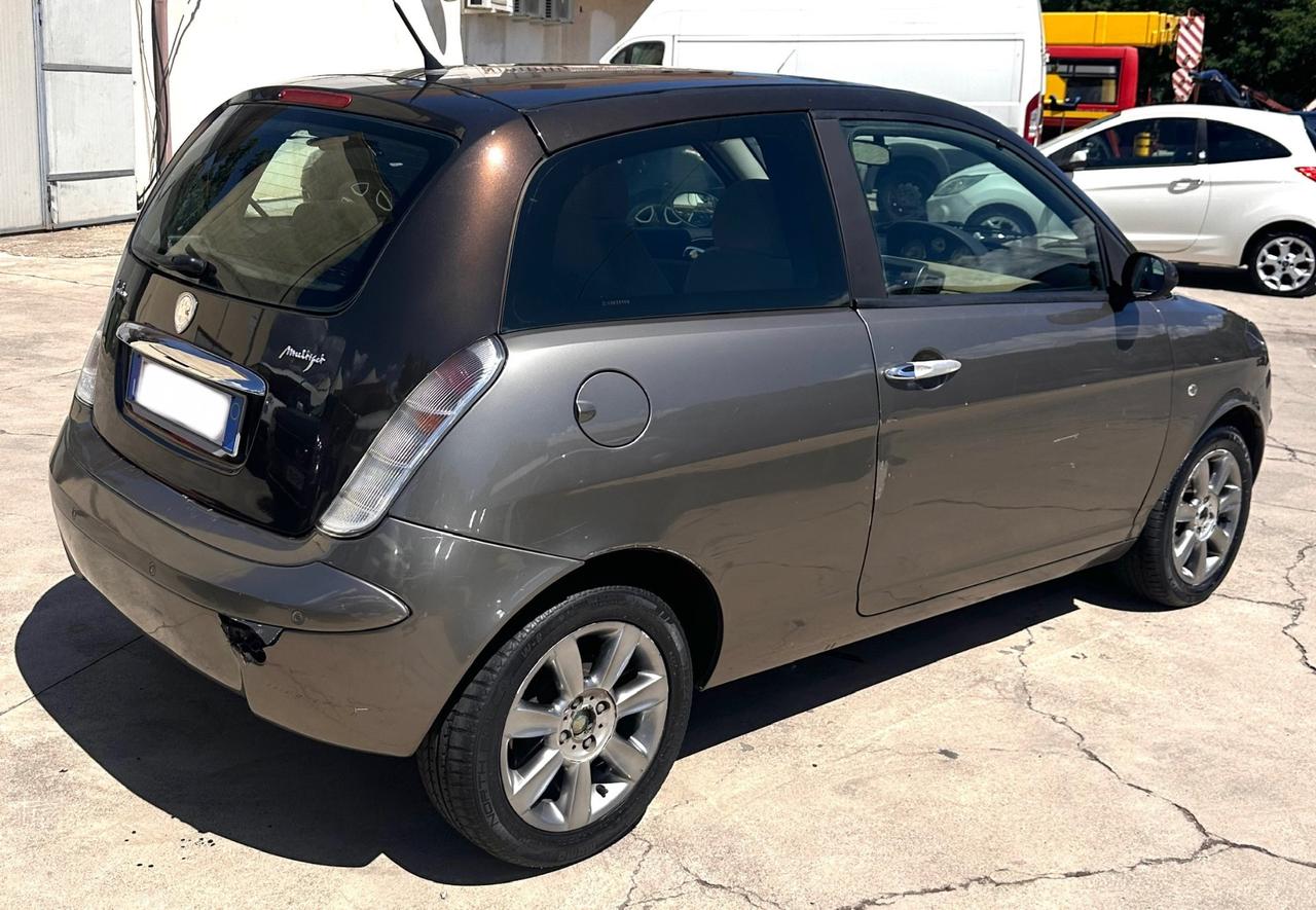 Lancia Ypsilon 1.3 Multijet 70 cavalli Platino NEOPATENTATI