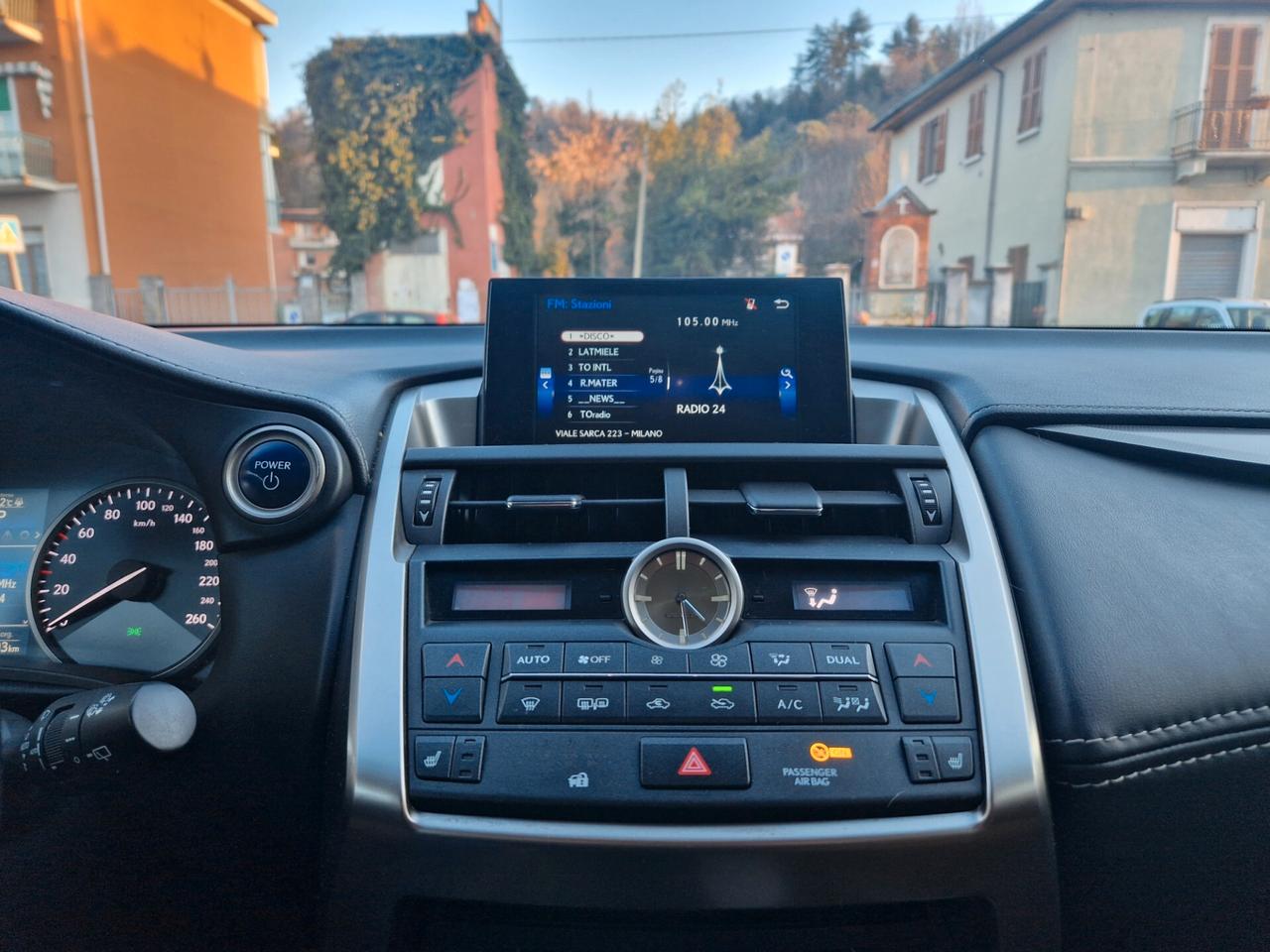 Lexus NX 300 hybrid 2.5 155CV AUTOMATICA, Telecamera, Sensori