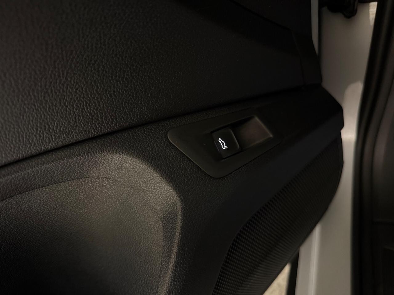 Volkswagen T-Roc 2.0 TDI SCR 4MOTION Advanced Blue