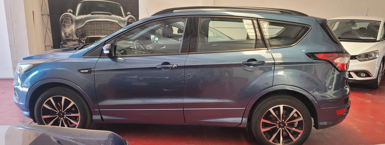 Ford Kuga 1.5 TDCI 120 CV S&S 2WD ST-Line