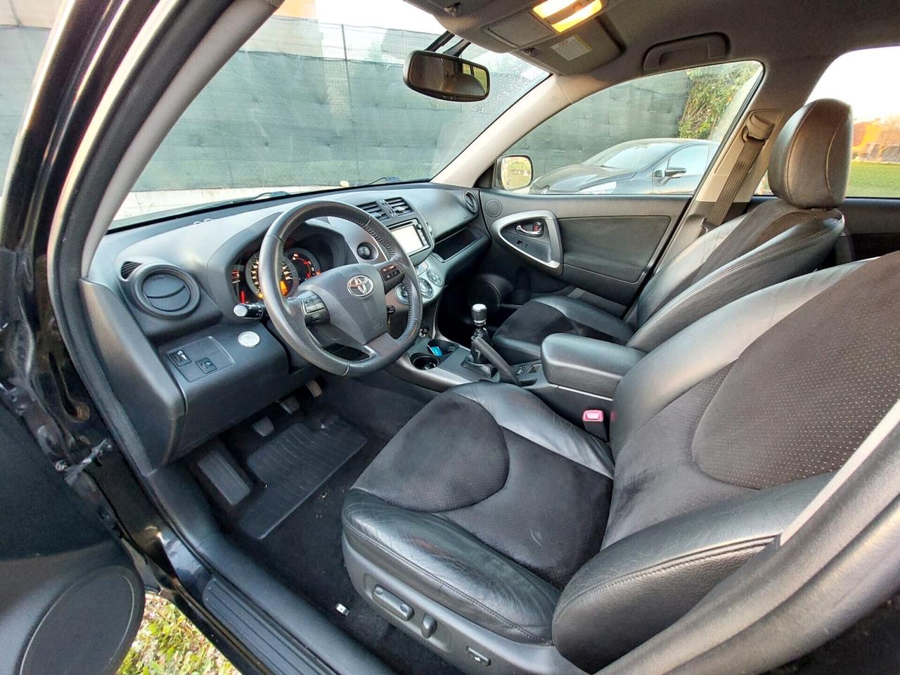 Toyota RAV 4 RAV4 Crossport 2.2 D-4D 150 CV Lounge