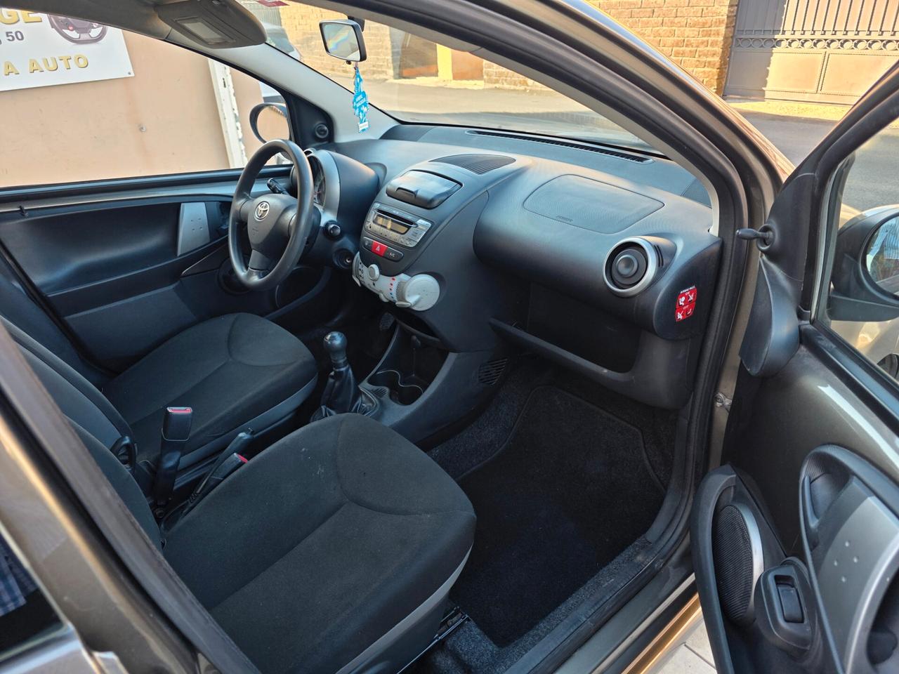 Toyota Aygo 1.0 12V VVT-i 3 porte Active Connect