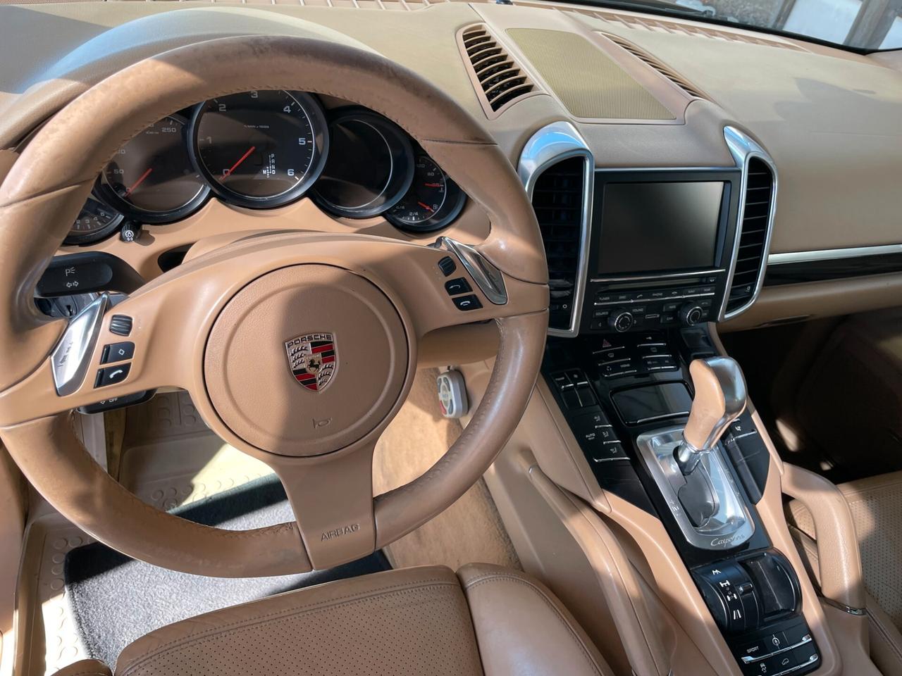 Porsche Cayenne 3.0 Diesel motore nuovo
