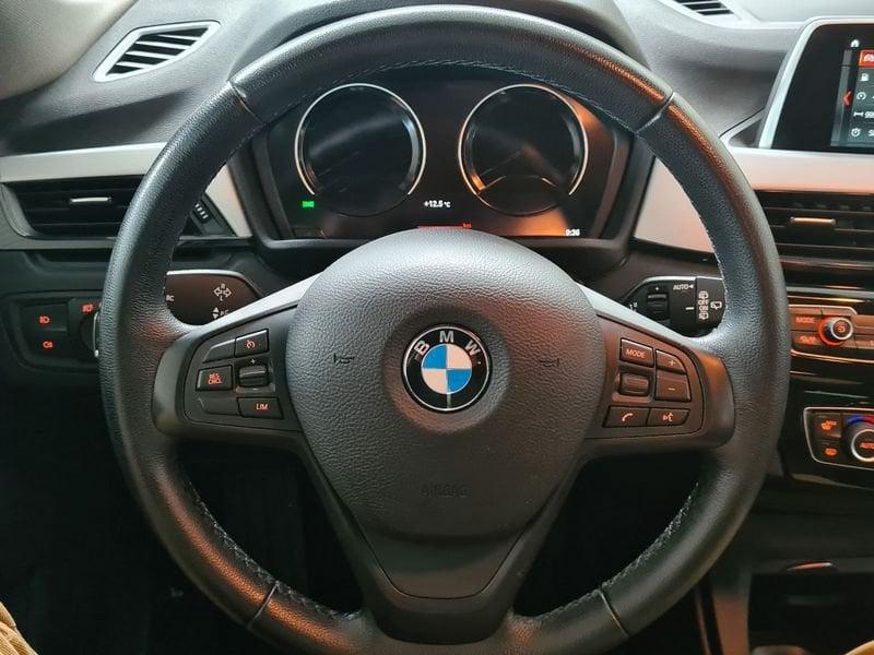 BMW X1 sDrive16d NAVI!PDC!LED!