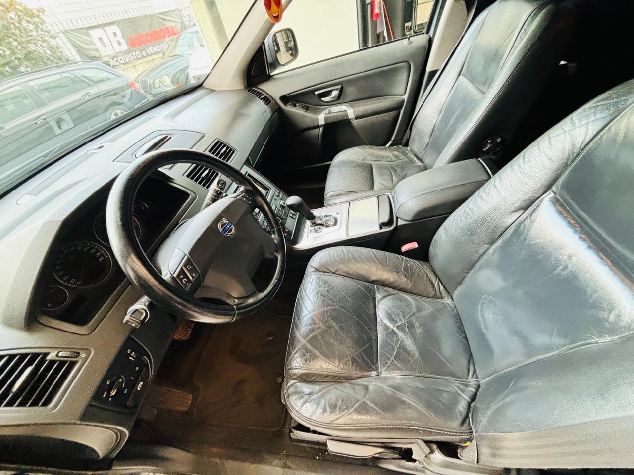 Volvo XC 90 XC90 2.4 D5 185 CV aut. AWD Executive