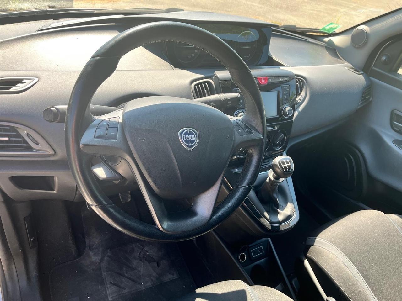 Lancia Ypsilon 1.2 69 CV 5 porte GPL Ecochic Platinum