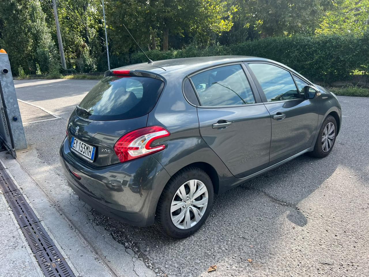 Peugeot 208 BlueHDi 75 S&S 5 porte Active Ok neopatentato