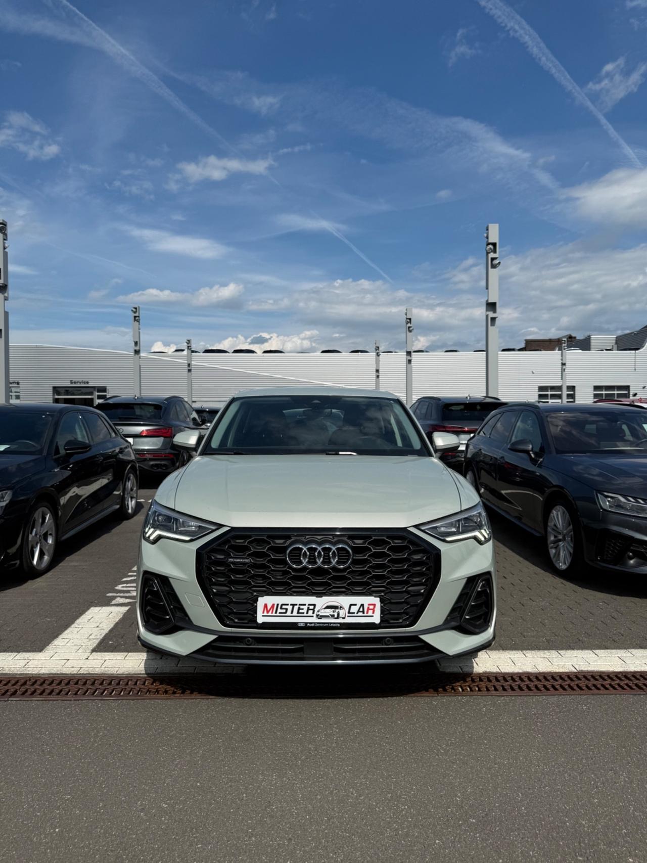 Audi Q3 40 TDI quattro S tronic Business Advanced