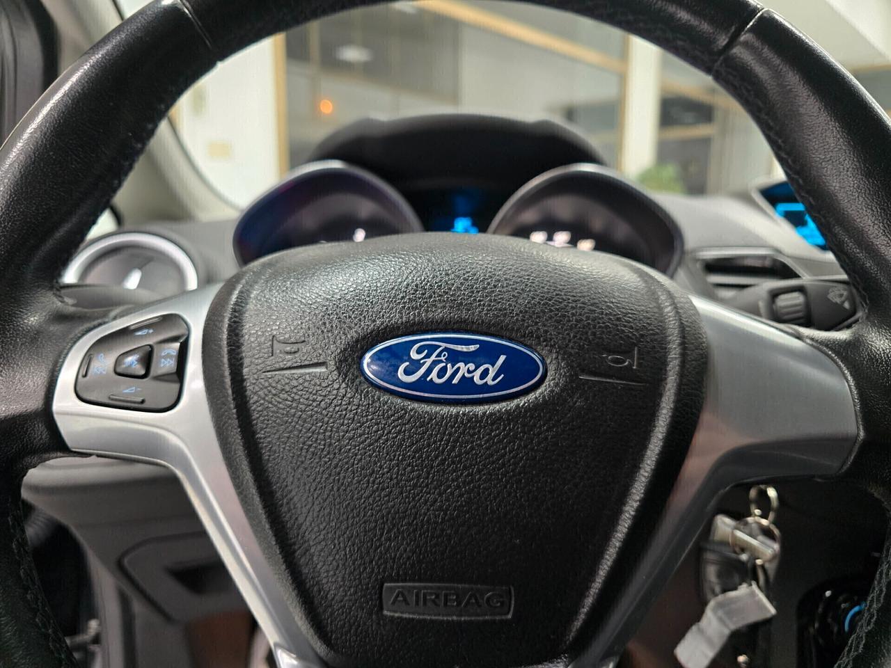 Ford Fiesta 1.5 Tdci Titanium OK NEOPATENTATI
