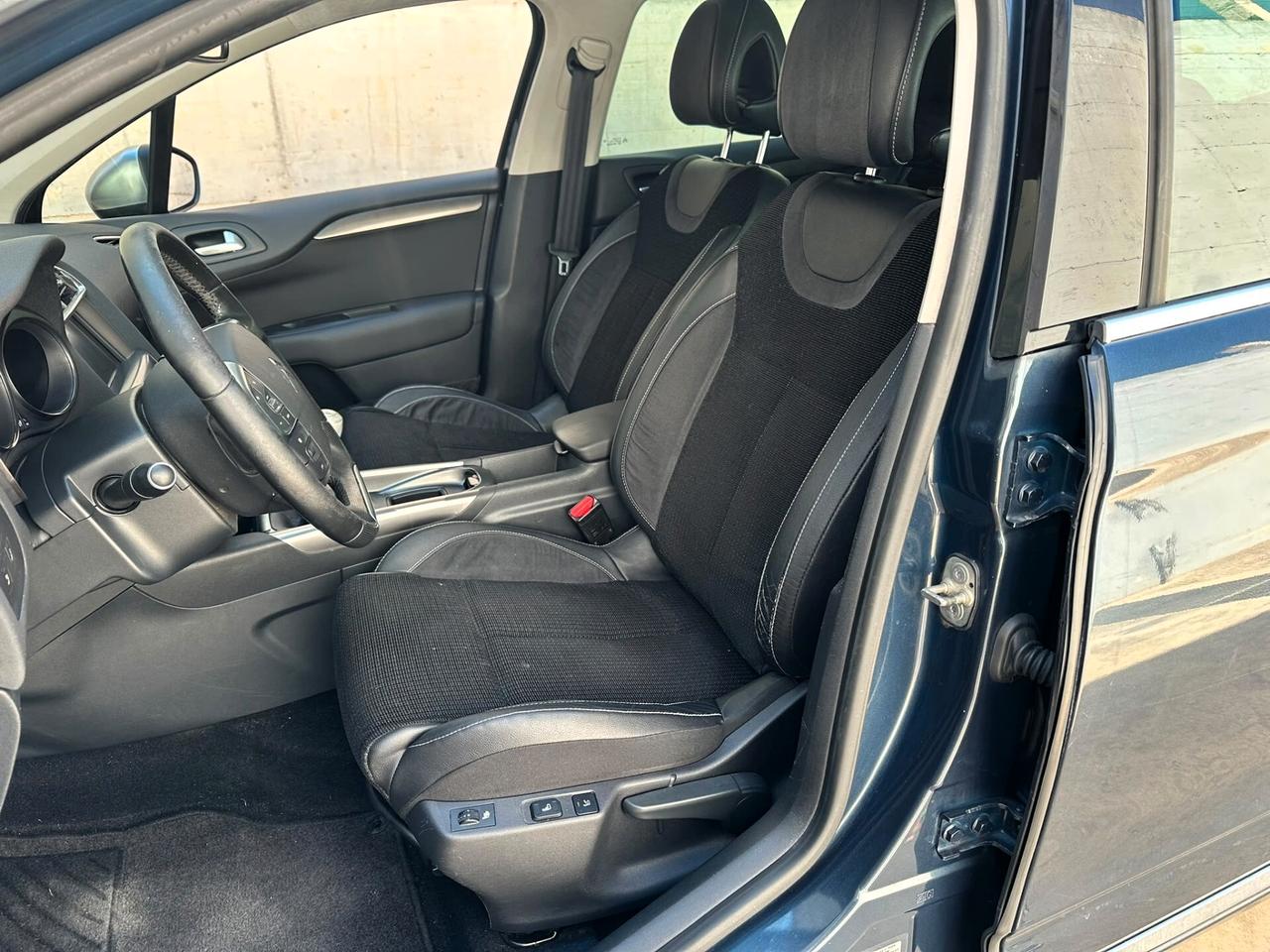 Citroen C4 1.6 VTi 120 Exclusive
