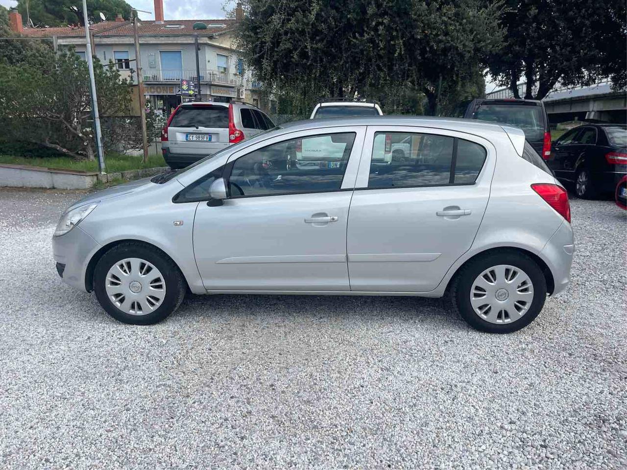 OPEL CORSA - 49 000 km -