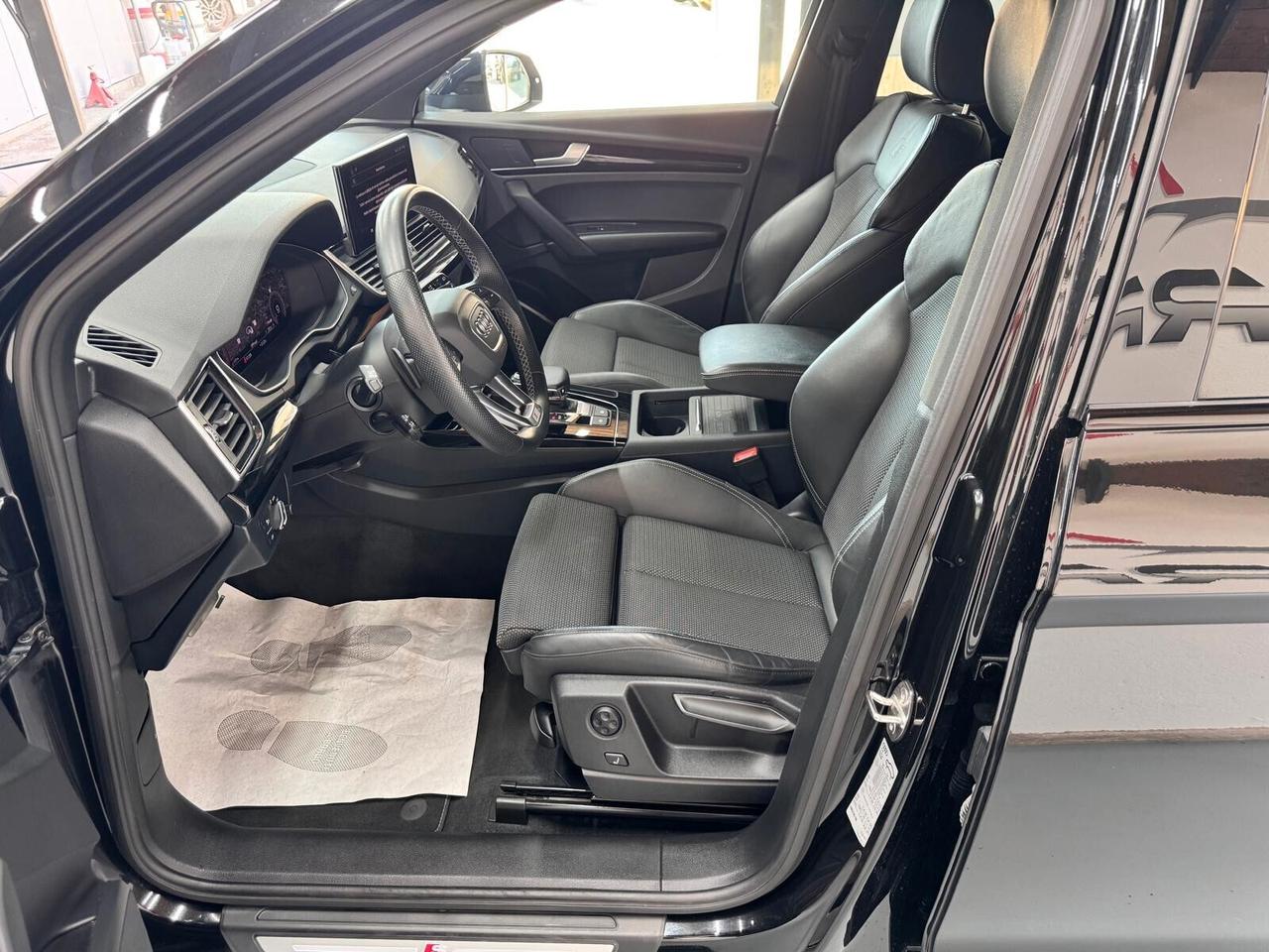 Audi Q5 Sportback 40 2.0 tdi mhev 12V Identity Black quattro S line