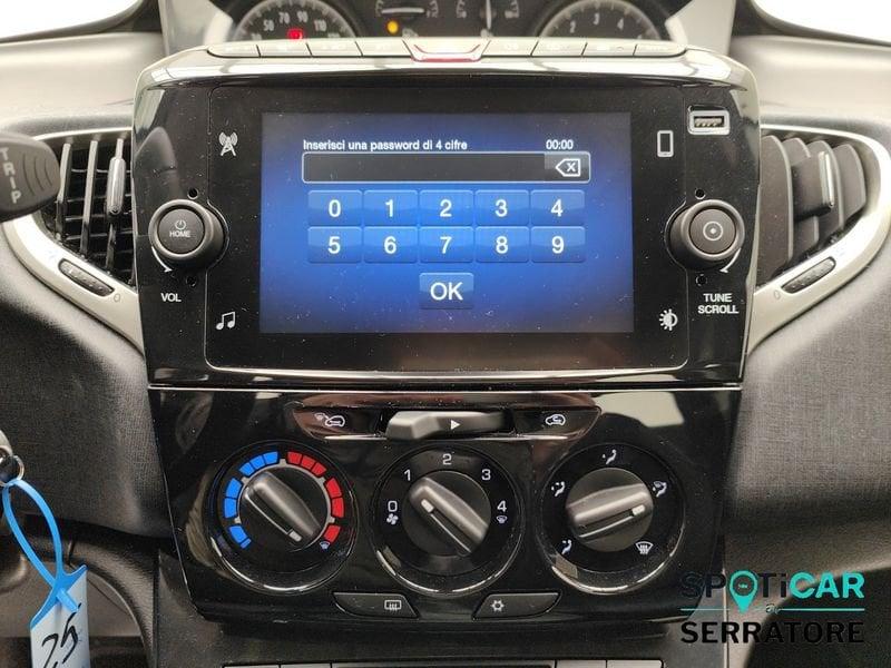 Lancia Ypsilon III 2021 1.0 firefly hybrid Gold s&s 70cv