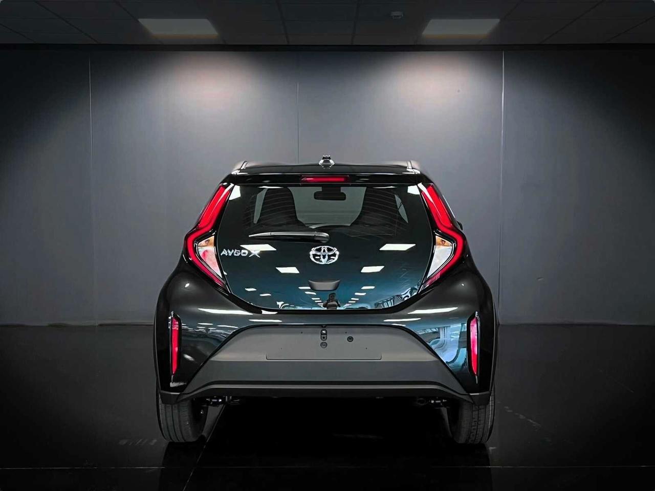 TOYOTA AYGO X 1.0 VVT-I 72 CV ACTIVE KM0