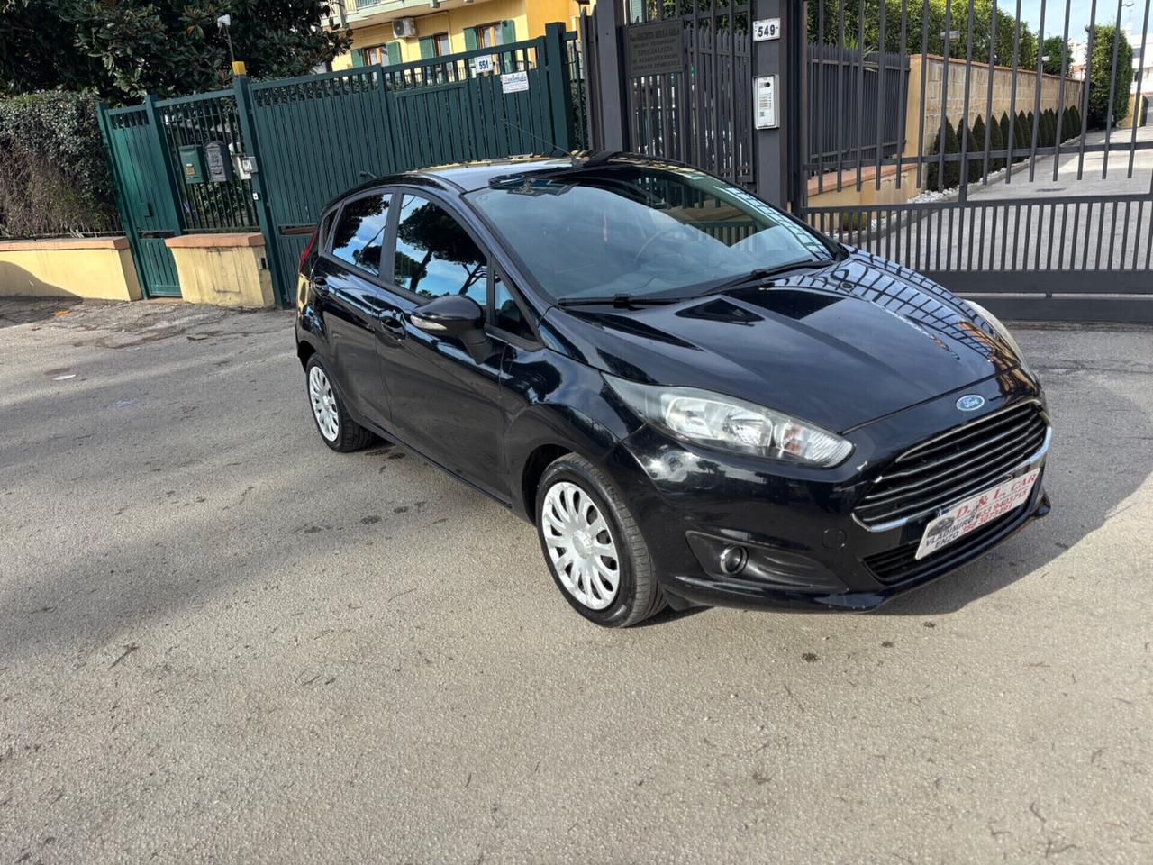 Ford Fiesta 1.5 TDCi 75CV 5 porte Titanium