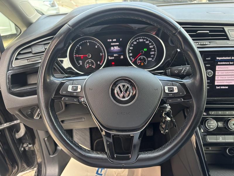 Volkswagen Touran 2.0 tdi Comfortline dsg 7 posti LED-NAVI