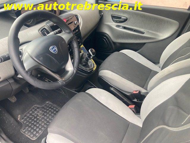 LANCIA Ypsilon 1.2 69 CV 5 porte Silver