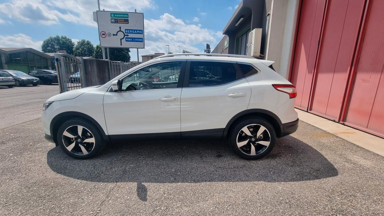 Nissan Qashqai 1.2 DIG-T 360 Tekna tetto panoramico