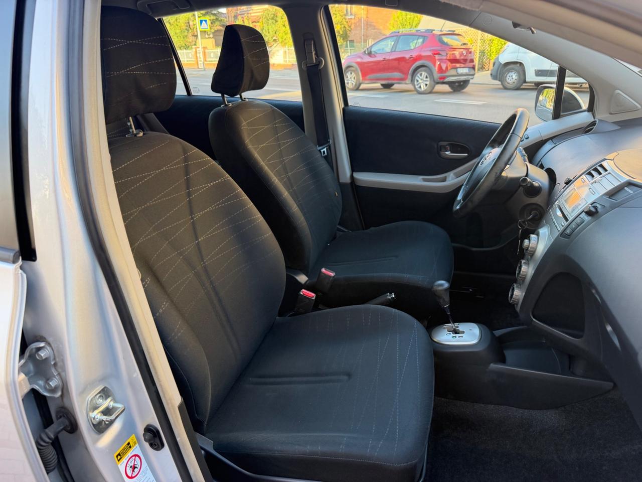 Toyota Yaris 1.3 5 porte M-MT Sol