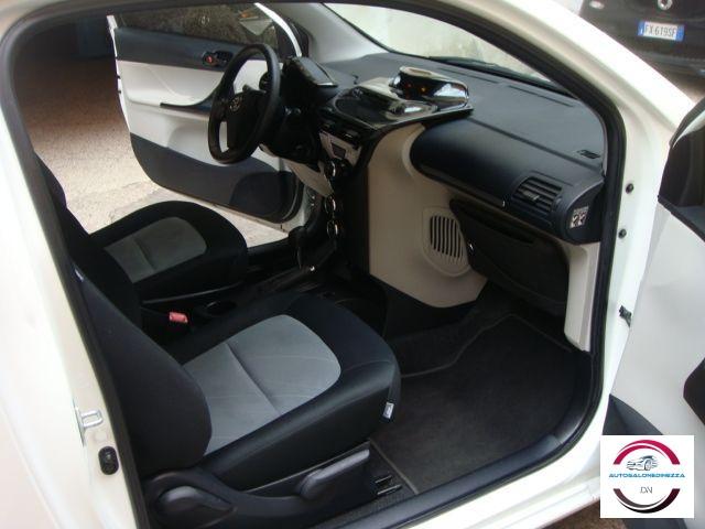 TOYOTA - iQ - 1.0 CVT Lounge