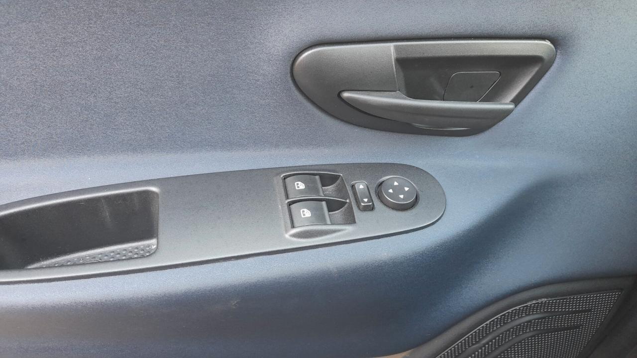 Lancia Ypsilon 1.0 FireFly 5 porte S&S Hybrid Gold Plus