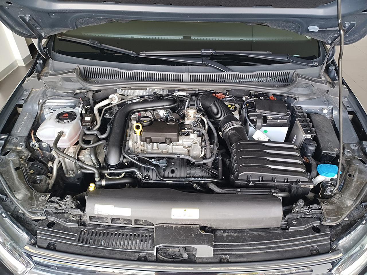 Volkswagen Polo 1.0 tsi life 95cv
